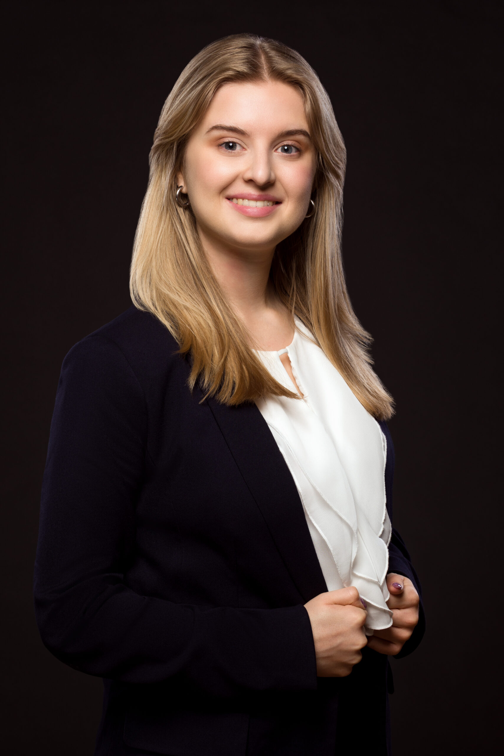 HangLung Law We Connect Europe And Asia Aleksandra Kot hanglung-law-we-connect-europe-and-asia-aleksandra-kot